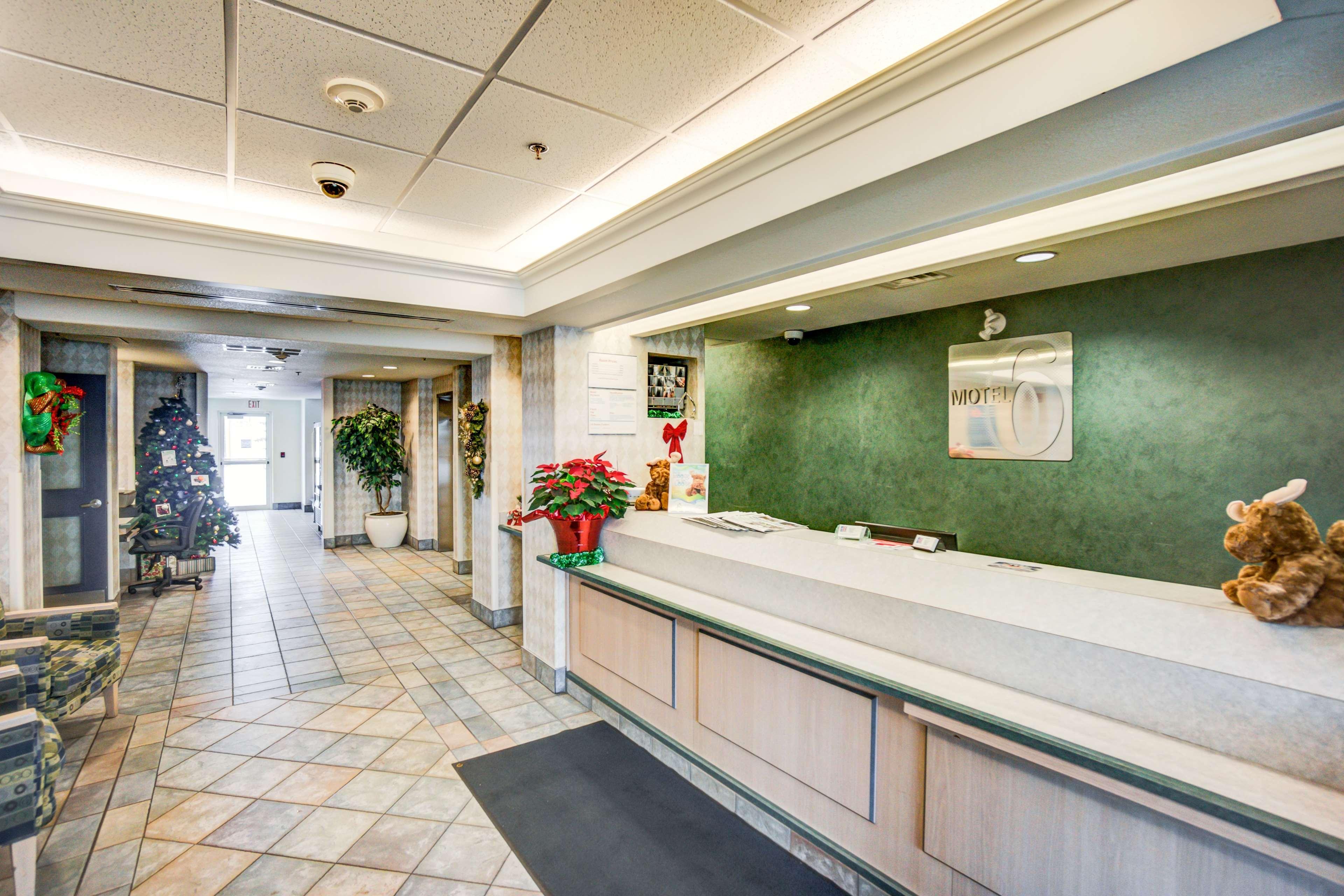 Motel 6-Red Deer, Ab Exterior photo