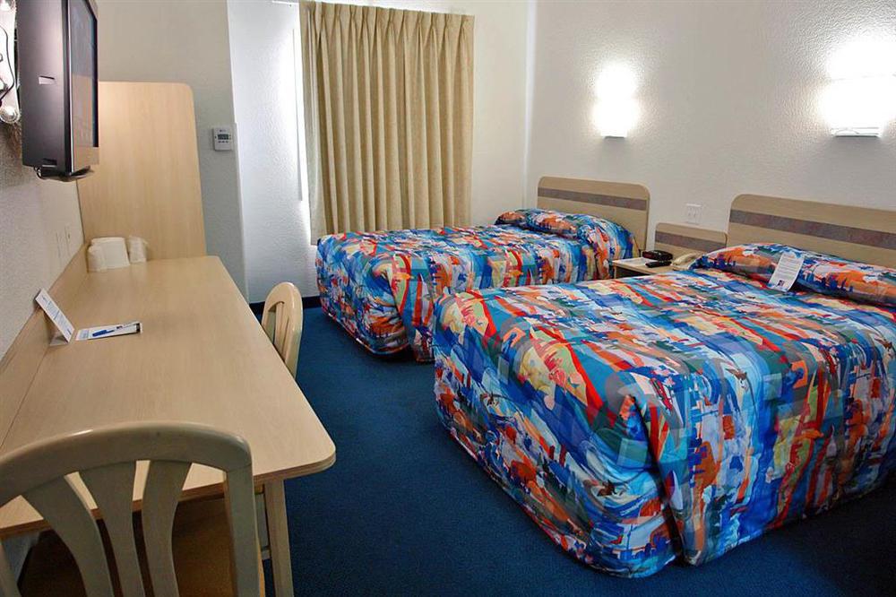 Motel 6-Red Deer, Ab Room photo